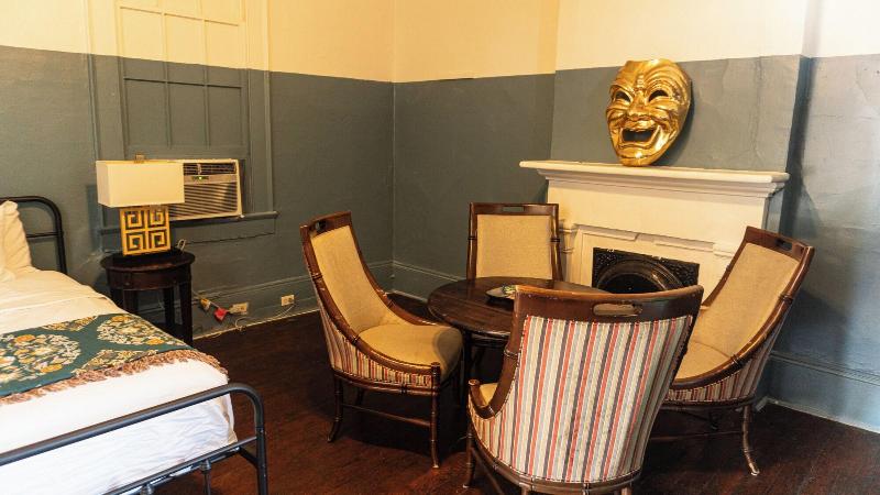 Historic Mardi Gras Inn image
