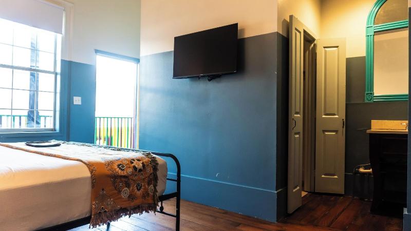 Historic Mardi Gras Inn image