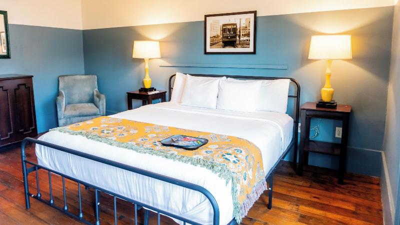 Historic Mardi Gras Inn image