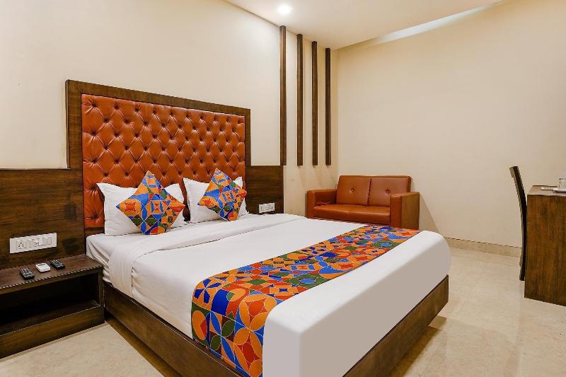Fabhotel Vertigo Suite image