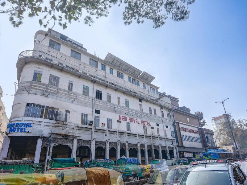 New Royal Hotel image