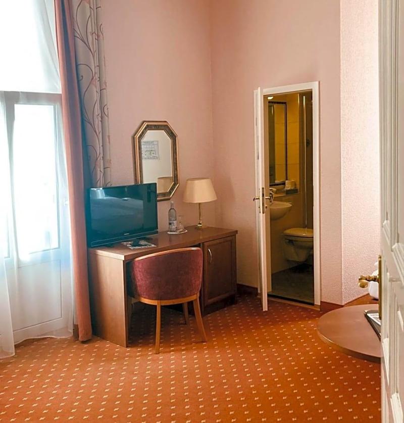 Hotel Germania image
