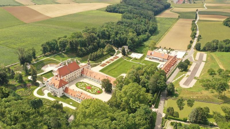 Schloss Thalheim image