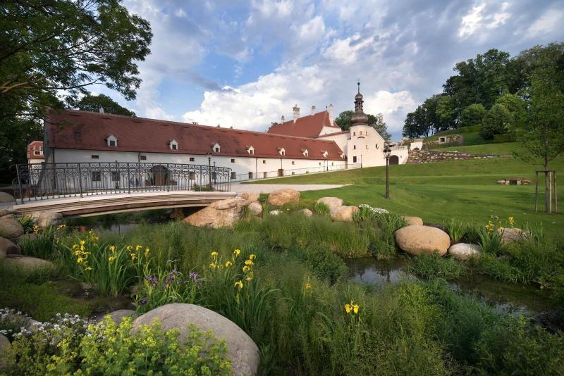 Schloss Thalheim image