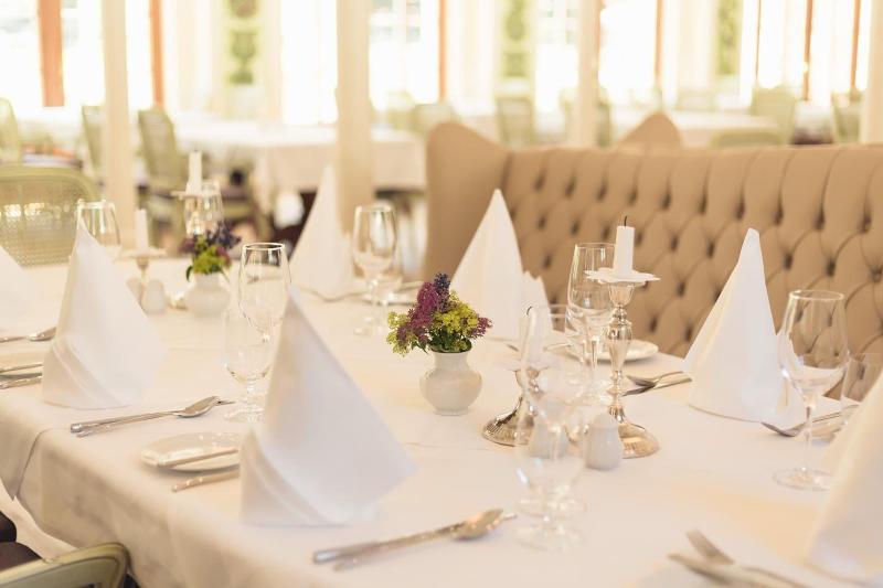 Schloss Thalheim image