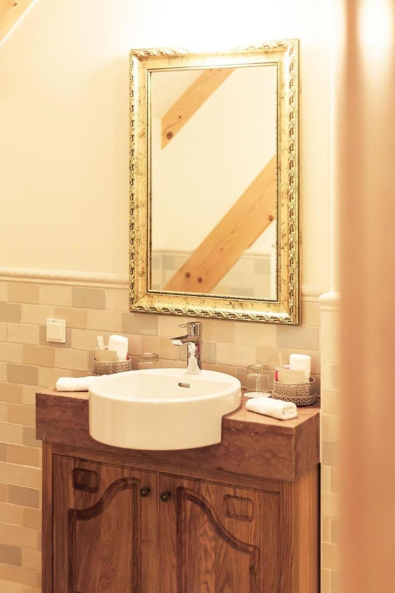Schloss Thalheim image