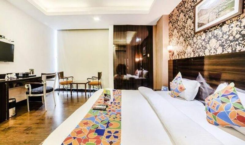 Fabhotel Galaxy image