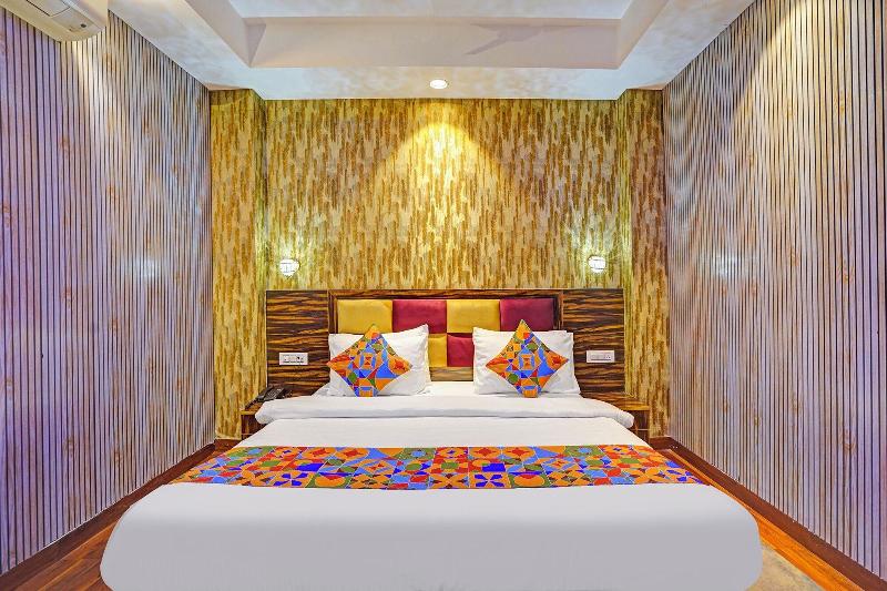 Fabhotel Galaxy image