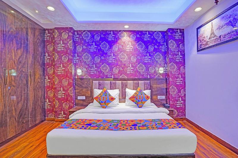 Fabhotel Galaxy image