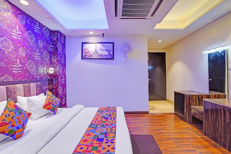 Fabhotel Galaxy image