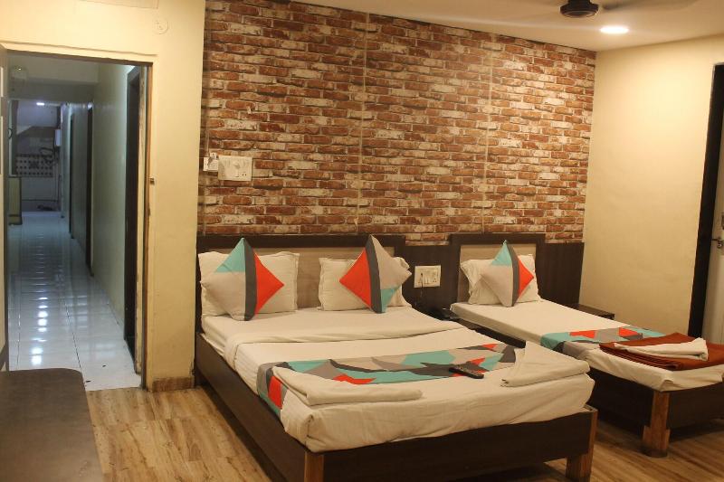 Hotel Mukesh Residency image