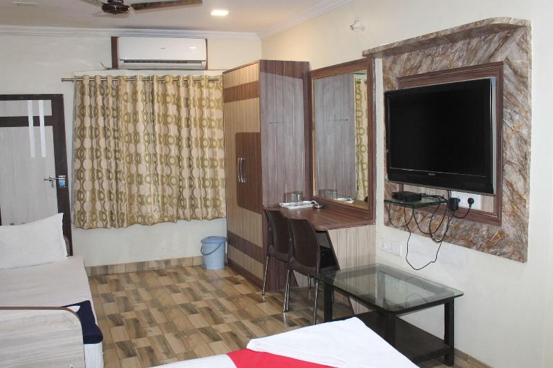 Hotel Mukesh Residency image