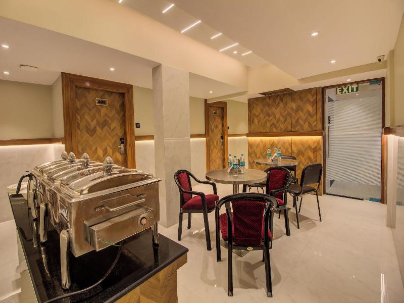 Hotel Malad Inn image