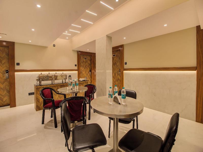 Hotel Malad Inn image