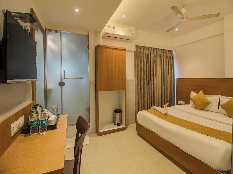 Hotel Malad Inn image