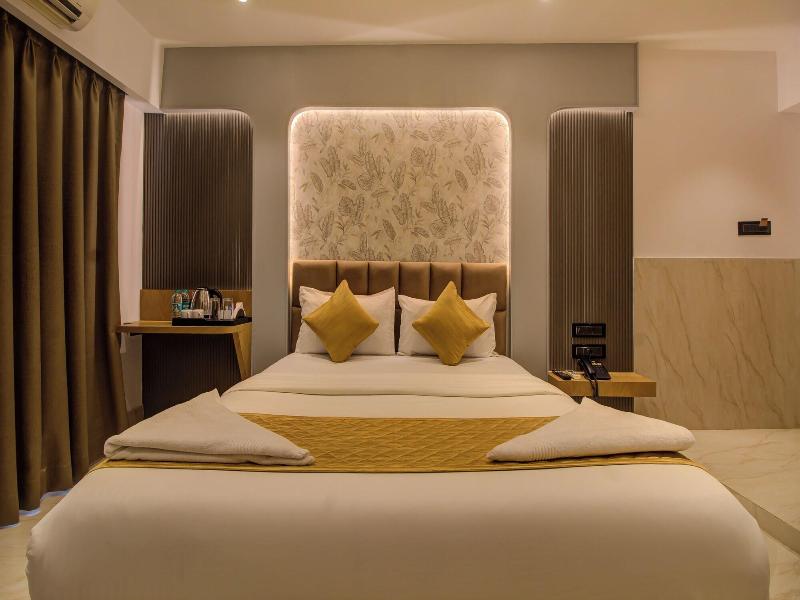 Hotel Malad Inn image