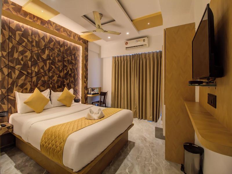 Hotel Malad Inn image