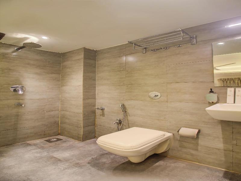 Hotel Malad Inn image