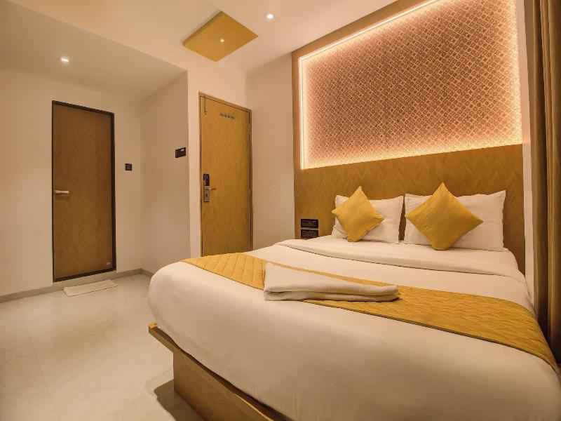 Hotel Malad Inn image