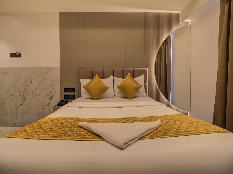 Hotel Malad Inn image