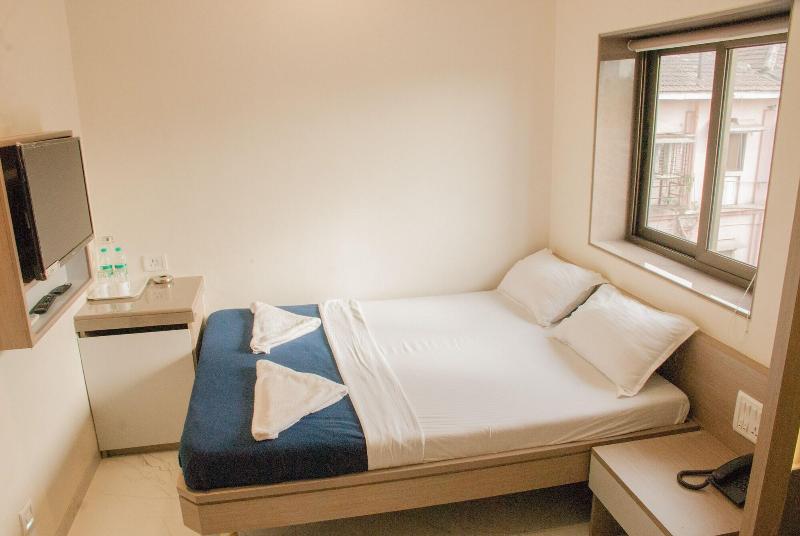 City Hotel image