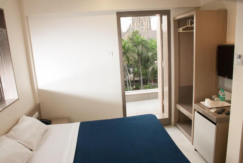 City Hotel image