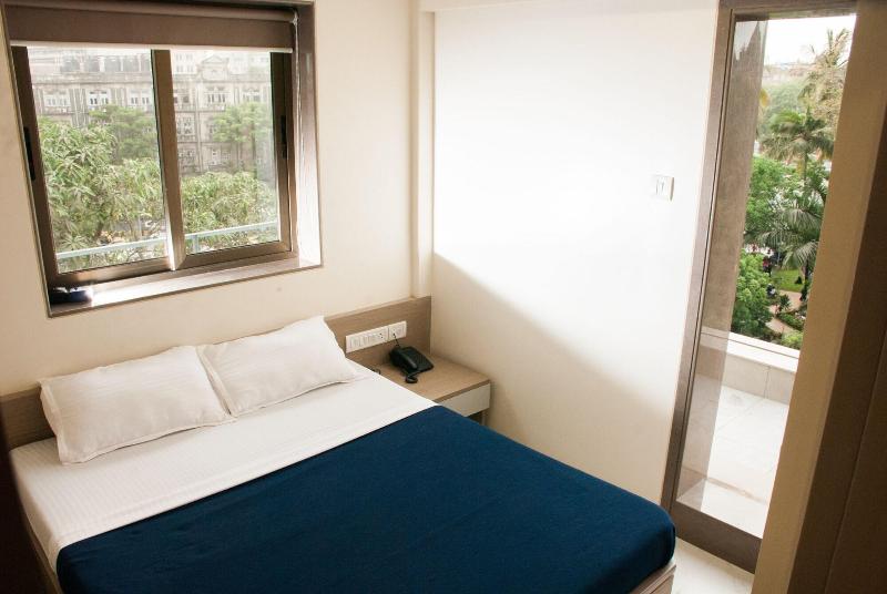 City Hotel image