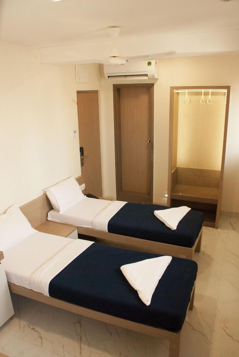 City Hotel image