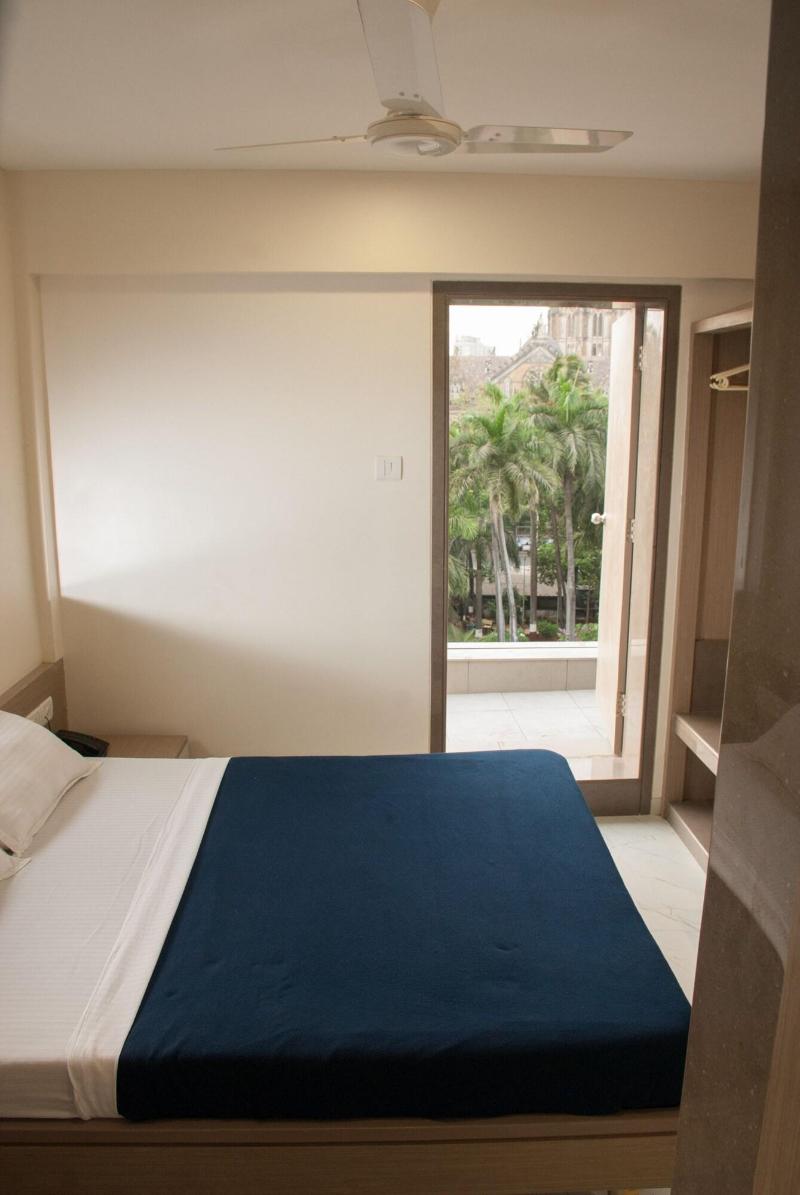 City Hotel image