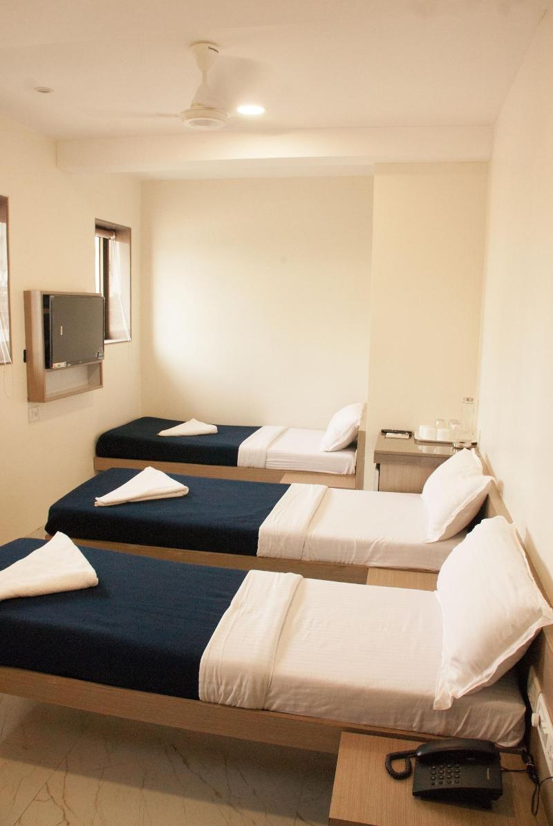 City Hotel image