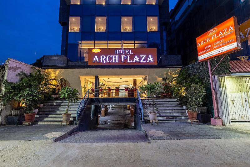 Hotel Arch  image