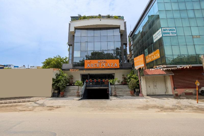 Hotel Arch  image