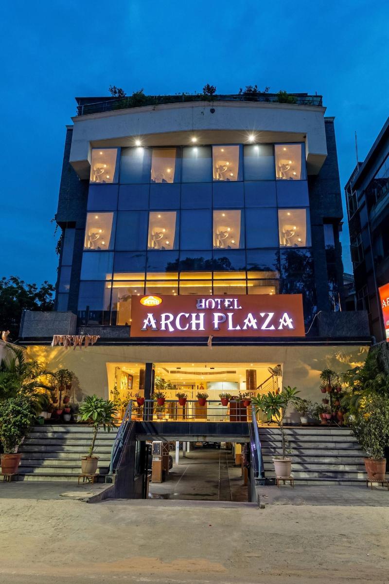Hotel Arch  image