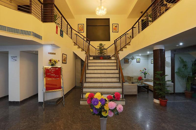 Hotel Arch  image
