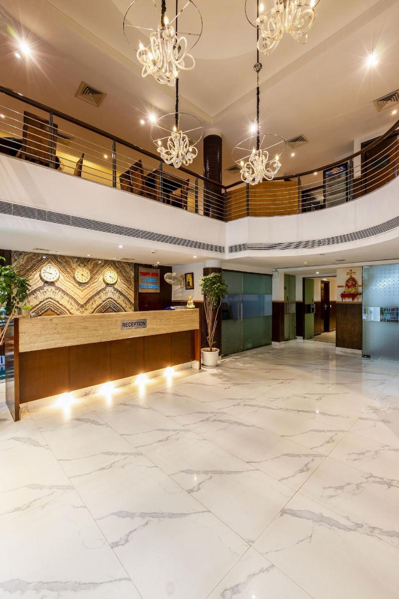 Hotel Arch  image