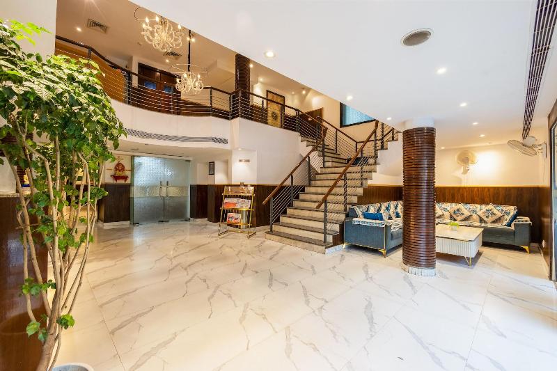 Hotel Arch  image