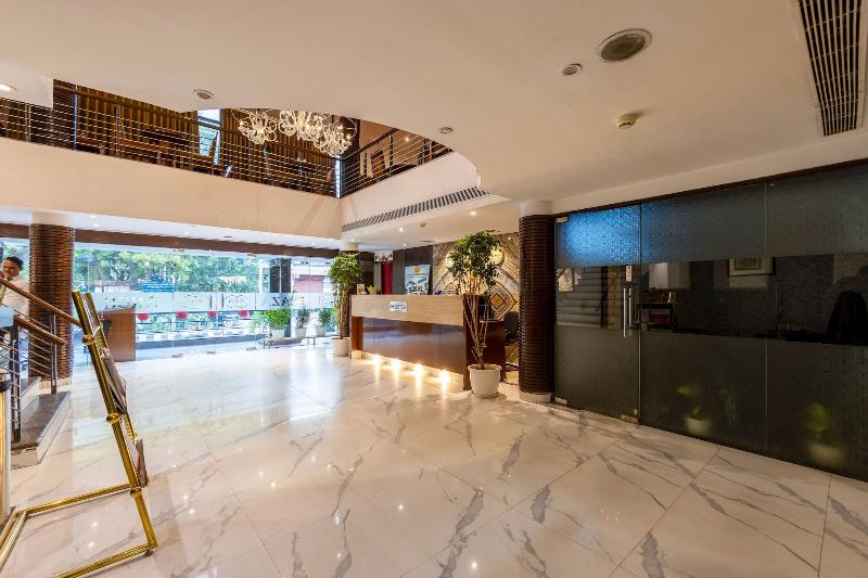 Hotel Arch  image