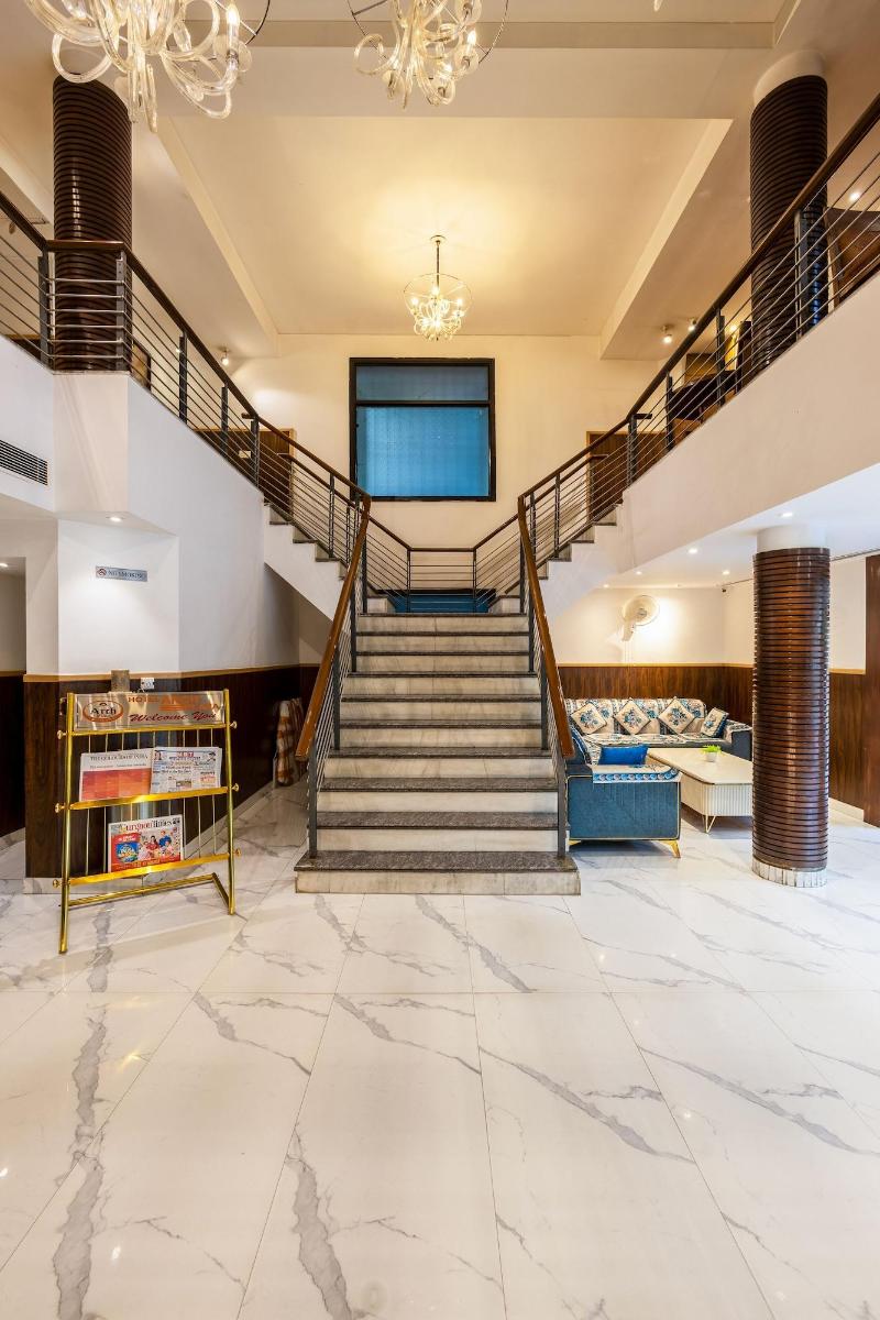 Hotel Arch  image