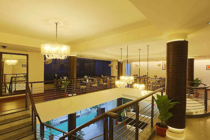 Hotel Arch  image