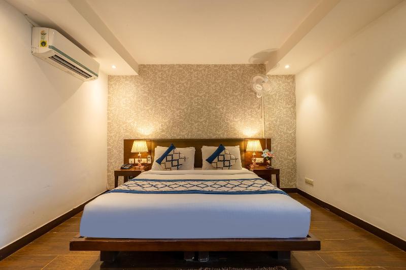 Hotel Arch  image