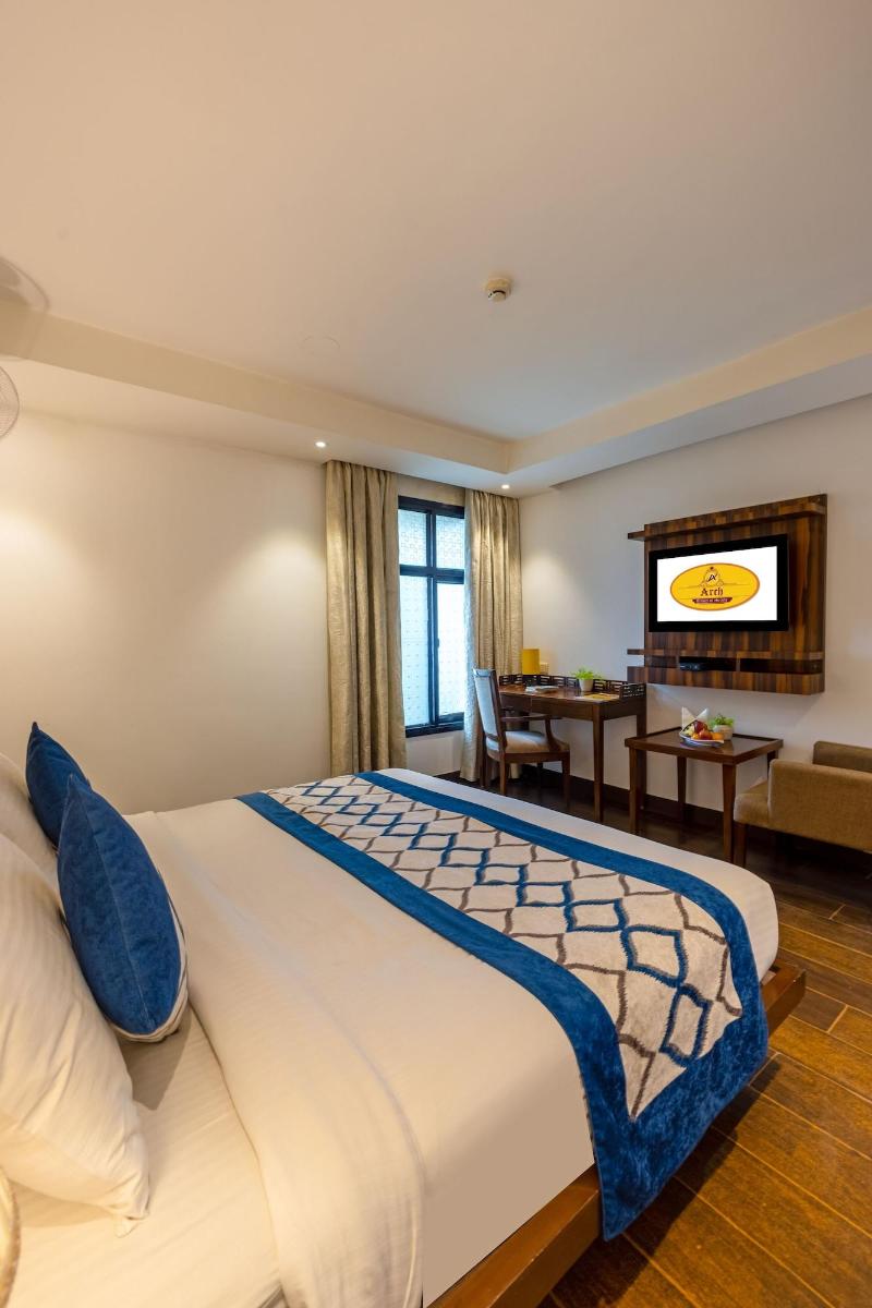 Hotel Arch  image