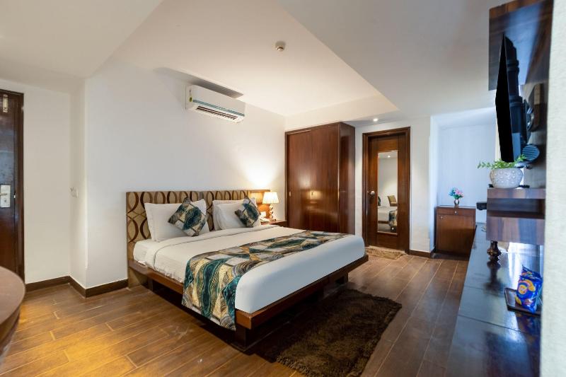Hotel Arch  image