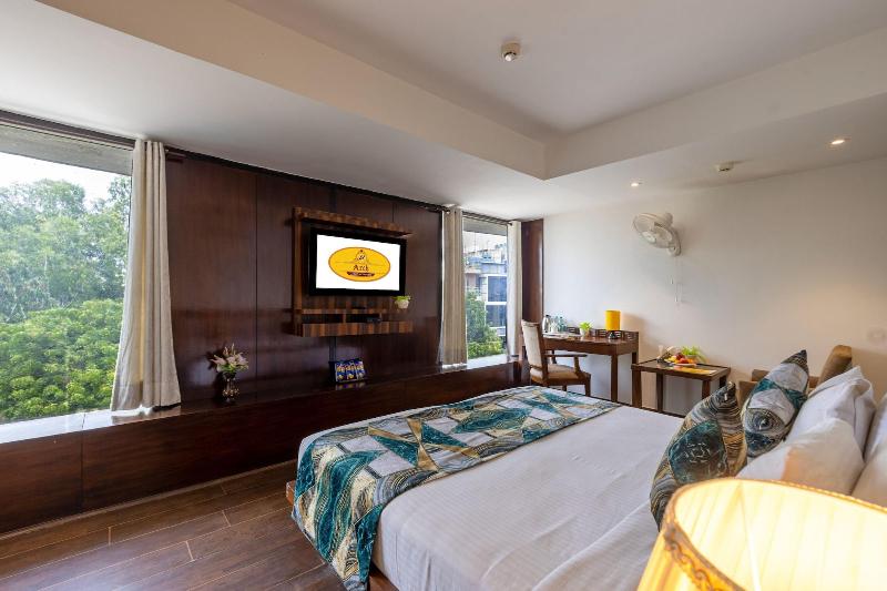 Hotel Arch  image