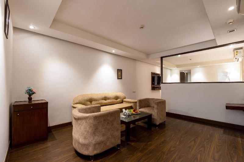 Hotel Arch  image