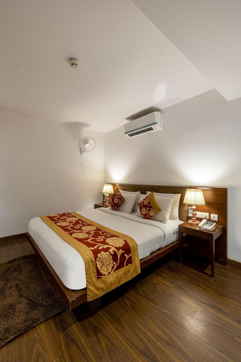 Hotel Arch  image