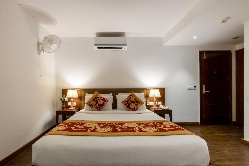Hotel Arch  image