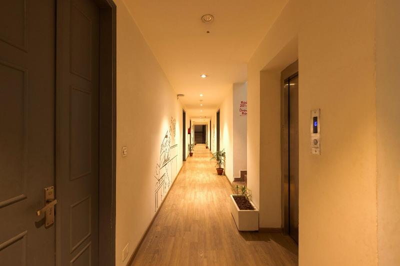 Hotel Grand Tashree image