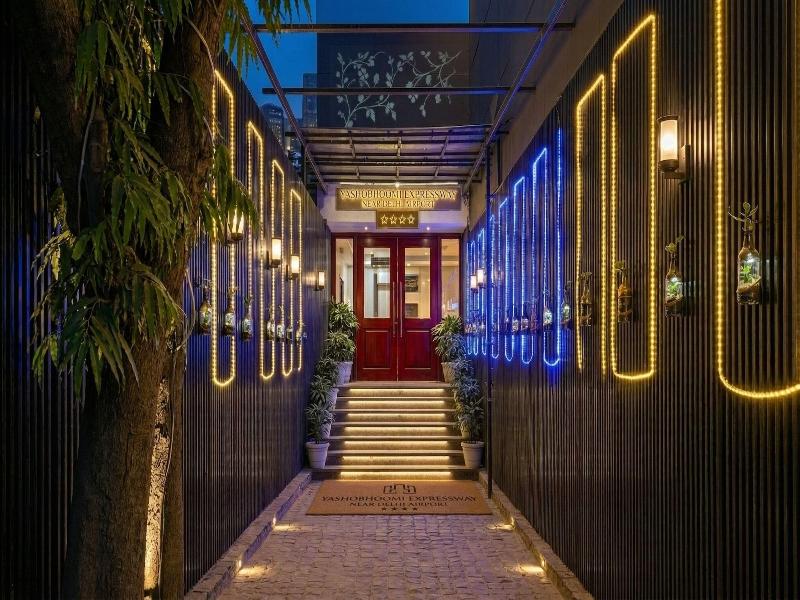Hotel Grand Tashree image