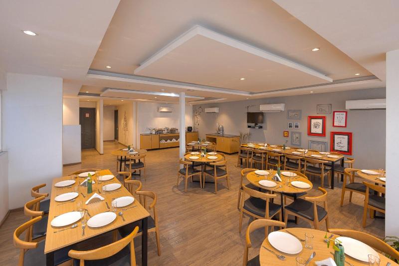 Hotel Grand Tashree image