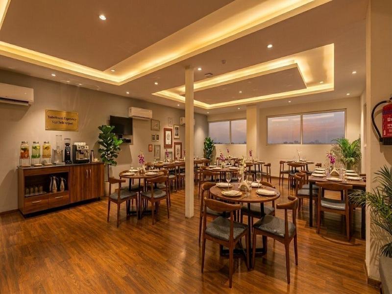 Hotel Grand Tashree image